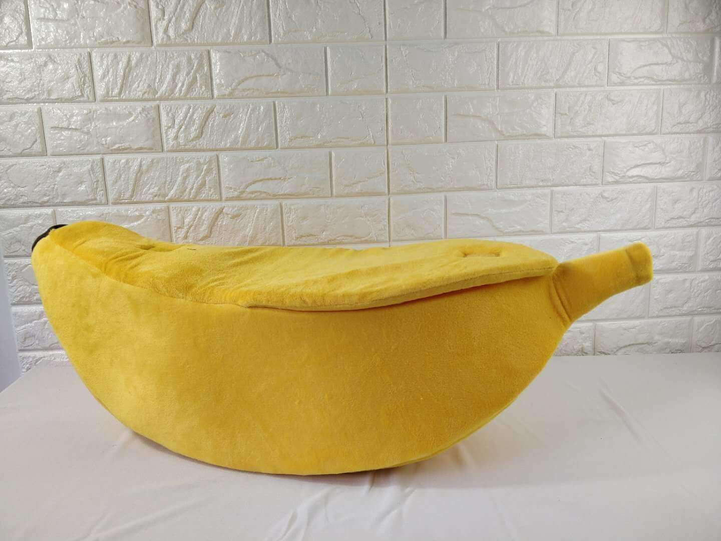 Banana Bed Happy Paws 
