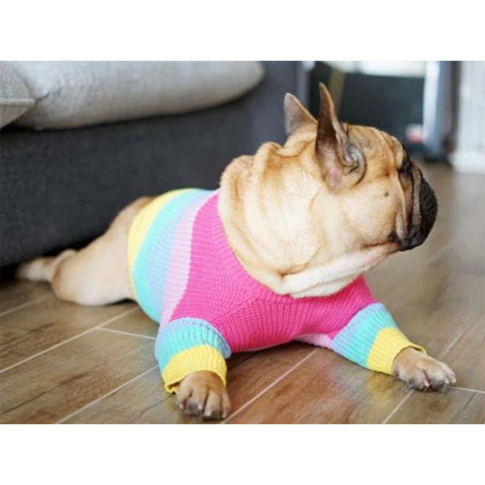 Pull en tricot arc-en-ciel